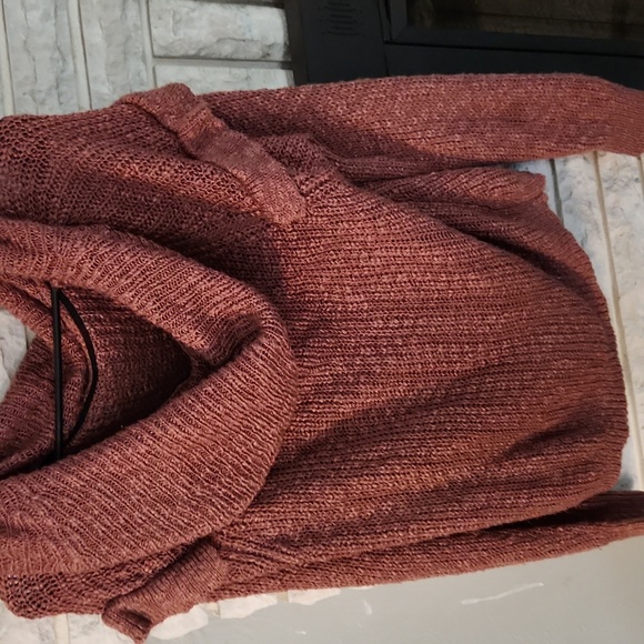 Sweater - Picture 3 of 4